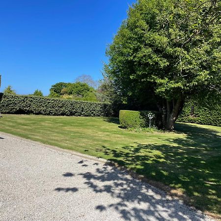 "La Revillaise" Proche Mer, Grand Jardin Clos, 2 A 5 Personnes-Adultes-Enfants- Reville Luaran gambar